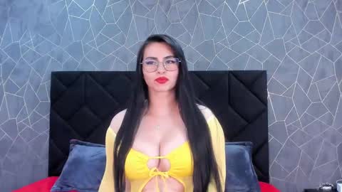 Snapshot of nicole_jonss chatting on March 4, 3:22 am Nicole online show from March 4, 3:22 am