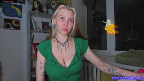 Nicole online show from May 7, 9:51 pm