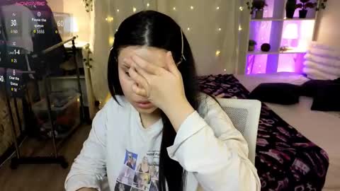 My name is Nicole. I m completely new here online show from November 7, 10:10 am