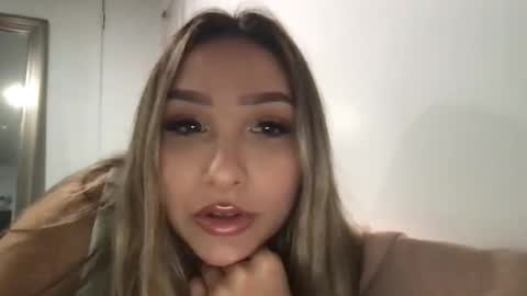 nicolelovesyou444 online show from February 5, 5:09 am
