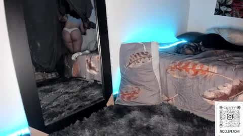 Snapshot of nicolepeachx chatting on December 19, 2:12 am Nicol independent model online show from December 19, 2:12 am