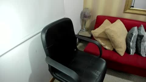 Nicolettcolin  online show from July 6, 4:53 pm