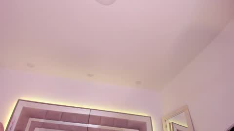 Snapshot of nicolle_foxy chatting on February 5, 7:31 pm Nicolle online show from February 5, 7:31 pm