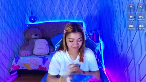 Snapshot of nicolletaylorq chatting on October 8, 4:17 am Nicolle Miley online show from October 8, 4:17 am