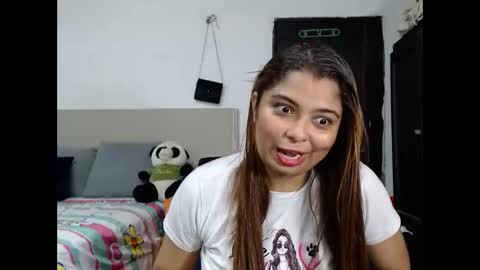 Snapshot of nicollgreen chatting on October 23, 8:48 pm NicollGreen online show from October 23, 8:48 pm