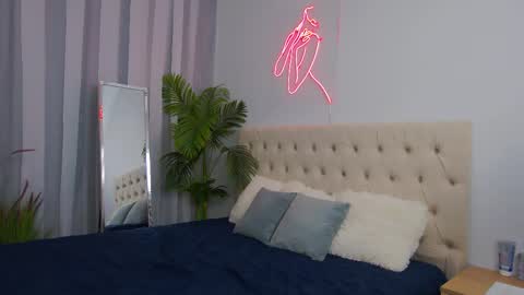 NicolRos online show from May 22, 2:37 pm