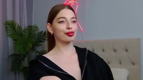 NicolRos online show from May 31, 4:57 pm