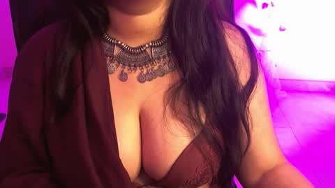 nightqueen107446 online show from November 12, 6:11 am