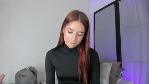 Niicole online show from January 6, 8:01 pm