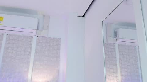 Snapshot of niicole_steele chatting on March 12, 7:14 pm Niicole online show from March 12, 7:14 pm
