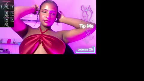 Snapshot of nikitakisskm chatting on October 21, 7:07 pm nikitakisskm online show from October 21, 7:07 pm