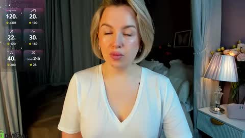 Snapshot of nikki_kai chatting on September 22, 12:20 am Nikki online show from September 22, 12:20 am