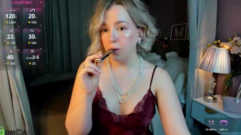 Snapshot of nikki_kai chatting on September 25, 1:15 am Nikki online show from September 25, 1:15 am