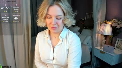 Snapshot of nikki_kai chatting on September 18, 12:31 am Nikki online show from September 18, 12:31 am