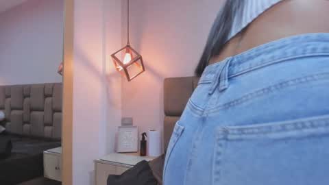 Snapshot of nikkii_vegaa chatting on October 1, 4:17 am Nikki online show from October 1, 4:17 am