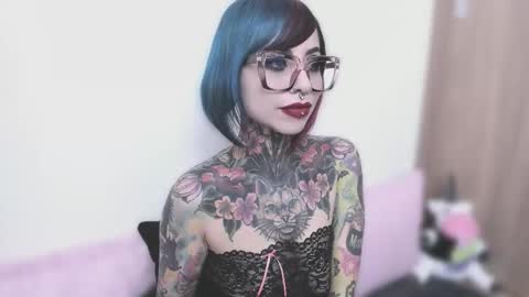Snapshot of nikkiramone chatting on September 24, 11:15 pm Nikki Ramone online show from September 24, 11:15 pm