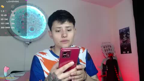 Nikky online show from March 10, 1:21 pm