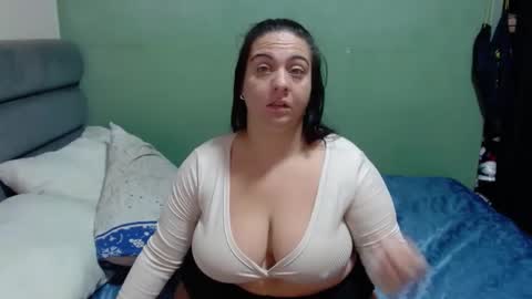 Snapshot of nikol_gomez chatting on October 28, 2:12 pm Nikol online show from October 28, 2:12 pm