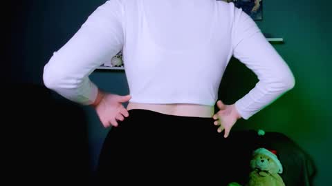 Little Niko  Help me reach my goals online show from January 7, 7:17 pm