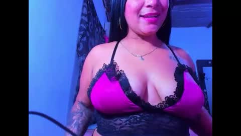 Snapshot of nikol_sensual01 chatting on October 25, 5:09 pm nikol sensual01 online show from October 25, 5:09 pm