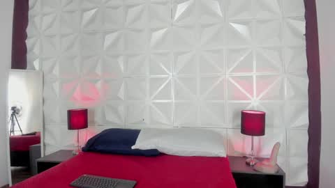 Nikole online show from January 26, 4:09 am