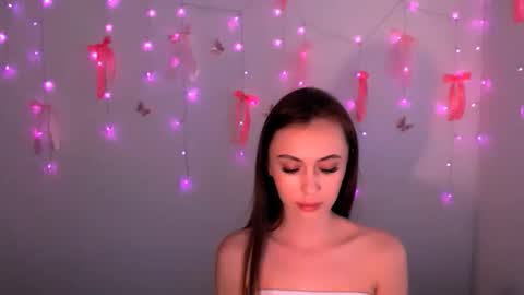 nikonara_ online show from June 2, 3:02 pm