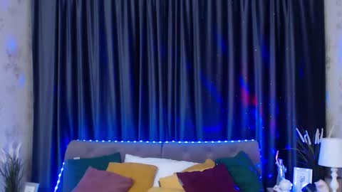 Nina online show from October 23, 6:30 am