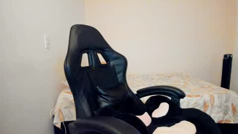  Nina  online show from April 2, 10:40 pm