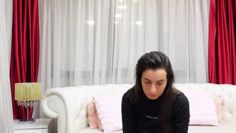 Snapshot of ninacrystal chatting on February 28, 6:10 am NinaCrystal online show from February 28, 6:10 am