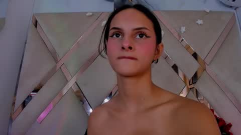 ninahtx online show from November 6, 9:10 pm