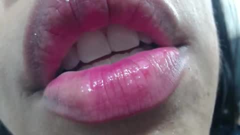 Ninapalmer online show from December 3, 9:17 pm