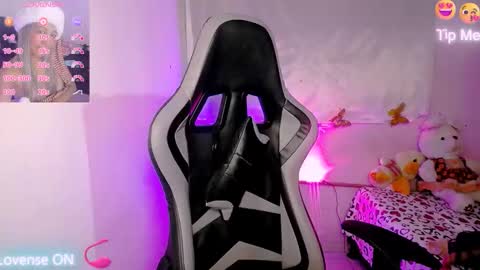 ninatinydoll1 online show from September 20, 11:08 am