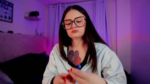 Snapshot of ninavolkov chatting on October 6, 10:47 pm ninavolkov online show from October 6, 10:47 pm