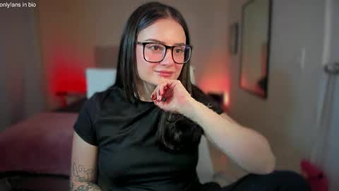 Snapshot of ninavolkov chatting on March 7, 9:38 pm ninavolkov online show from March 7, 9:38 pm