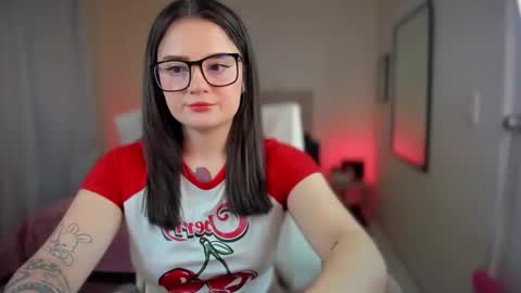 Snapshot of ninavolkov chatting on December 27, 10:59 pm ninavolkov online show from December 27, 10:59 pm