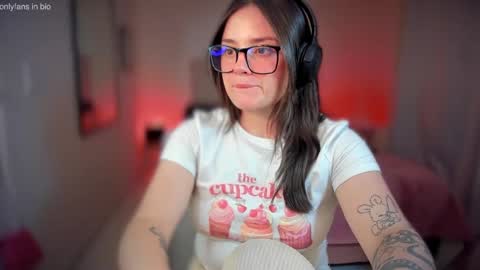 Snapshot of ninavolkov chatting on February 13, 10:22 pm ninavolkov online show from February 13, 10:22 pm