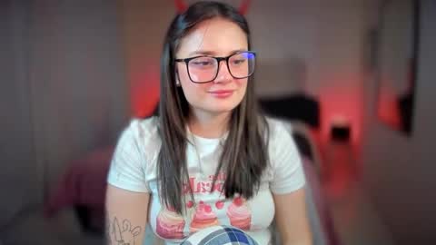 Snapshot of ninavolkov chatting on February 12, 12:37 am ninavolkov online show from February 12, 12:37 am