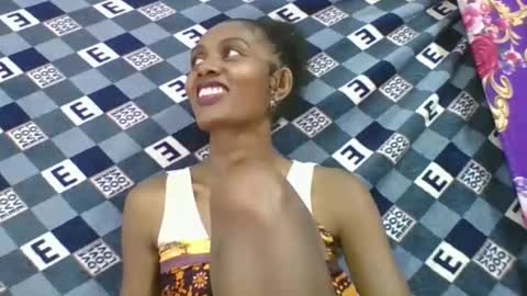 ninie246746 online show from February 26, 9:08 am