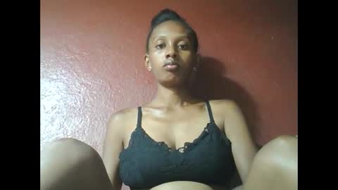 ninie246746 online show from January 20, 4:54 am