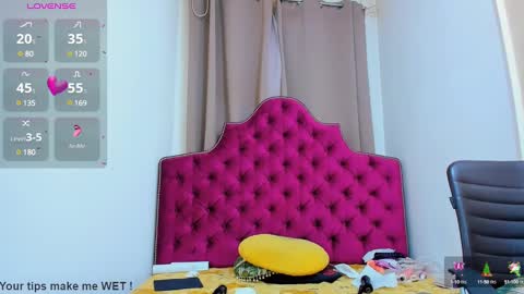Snapshot of ninna_dee chatting on January 3, 4:22 am nina dee online show from January 3, 4:22 am