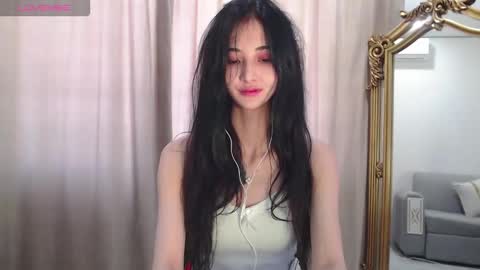 Snapshot of niufrommacau chatting on September 25, 8:24 am Niu online show from September 25, 8:24 am