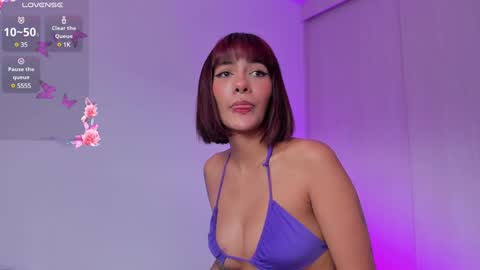 Snapshot of nix_taylor chatting on December 2, 7:58 pm Nix online show from December 2, 7:58 pm