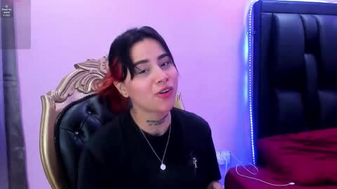 Snapshot of nixielee__ chatting on October 20, 12:08 pm Nixie online show from October 20, 12:08 pm