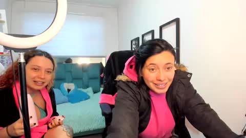 nixy_fresa online show from October 6, 11:27 am