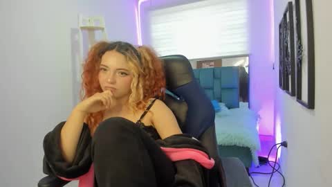 nixy_fresa online show from October 15, 3:14 pm