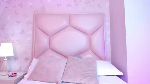   ambarsulliva  online show from September 25, 11:42 am