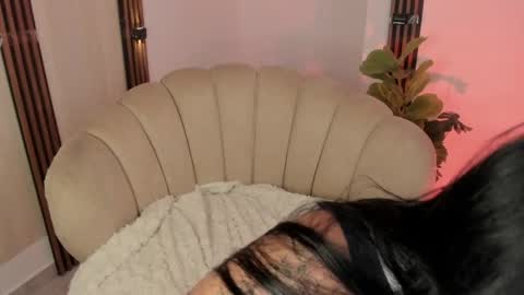 noa_perez9 online show from April 27, 8:50 pm