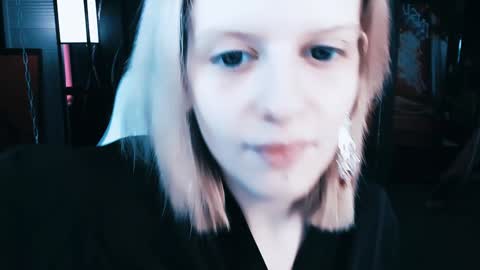 Snapshot of noah_elmer chatting on February 6, 8:02 pm REAL name LiaDM are always open online show from February 6, 8:02 pm