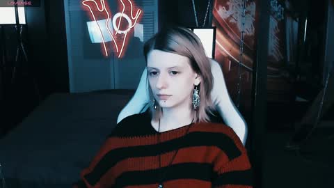 Snapshot of noah_elmer chatting on December 18, 3:11 pm REAL name LiaDM are always open online show from December 18, 3:11 pm