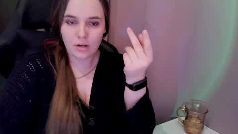 noir_ember_ online show from February 26, 3:55 pm